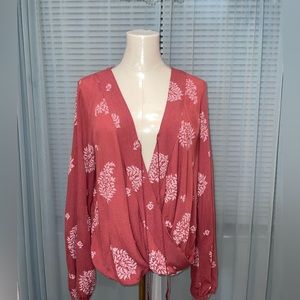 Rose pink floral faux wrap long sleeved blouse by MOSSIMO- size large